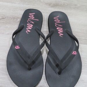 Volcom Women's Black and Pink Sandals